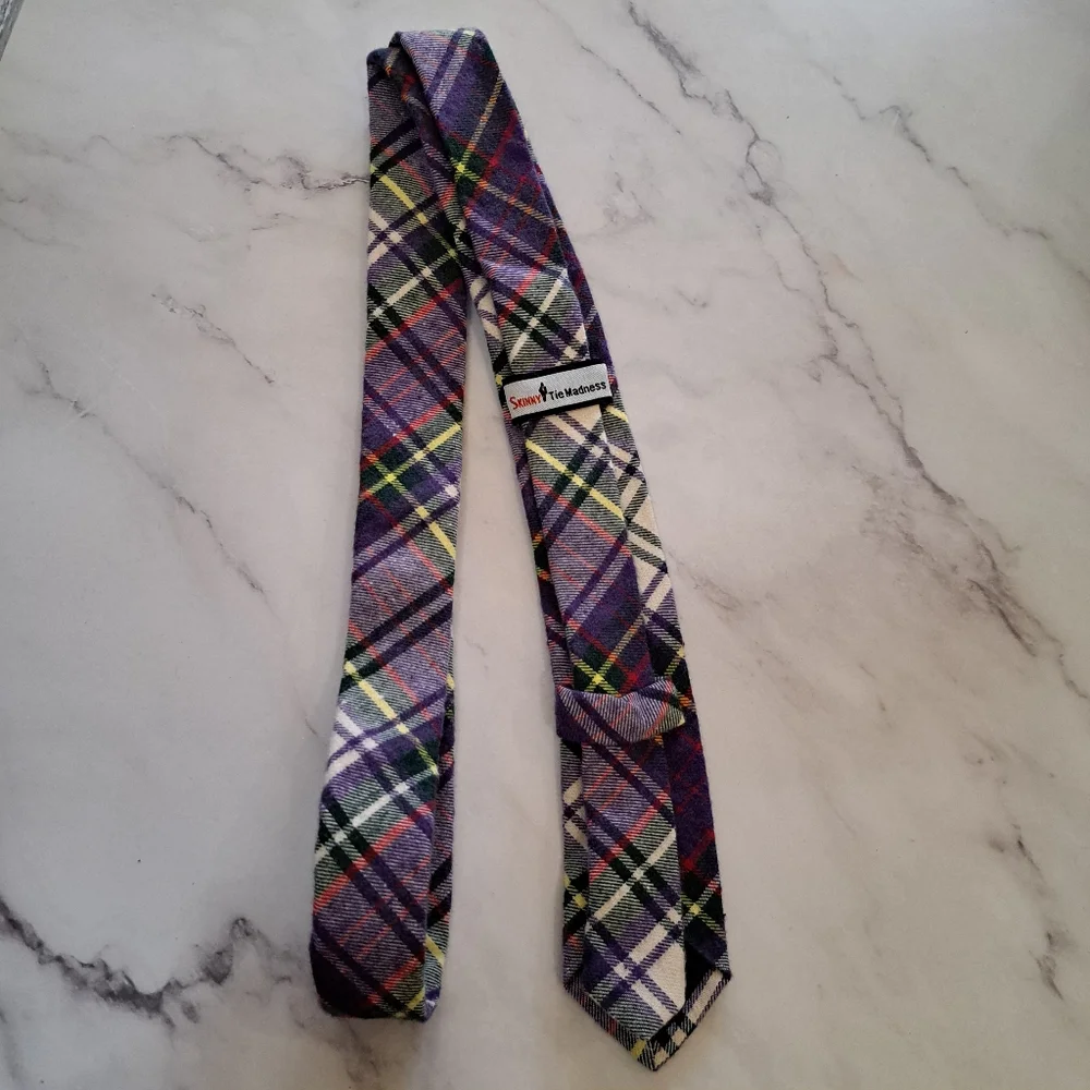 Skinny‎ Tie Madness Purple and Green Plaid Tie Like New